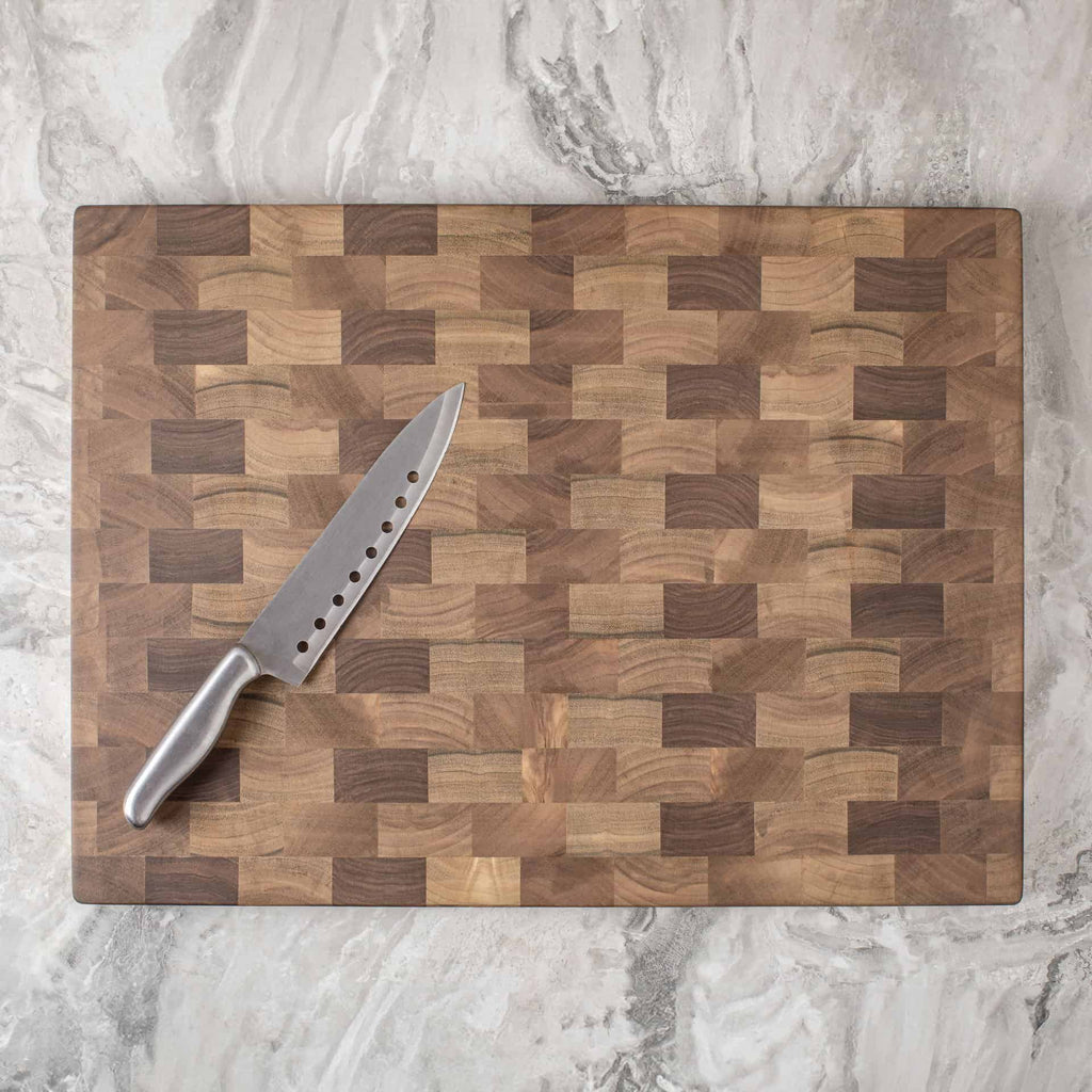 Endgrain Ceviz Kesme ve Servis Tahtası – El Yapımı | Gastronomi Profesyonelleri İçin Özel Tasarım