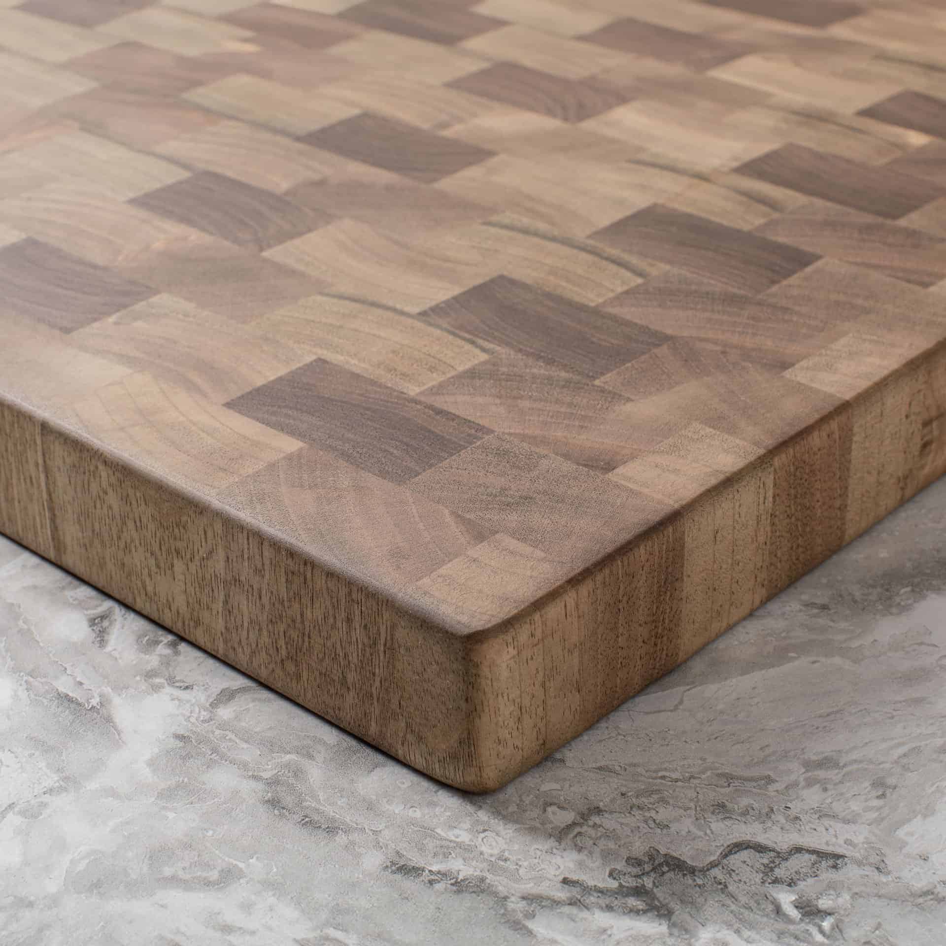 Endgrain Ceviz Kesme ve Servis Tahtası – El Yapımı | Gastronomi Profesyonelleri İçin Özel Tasarım